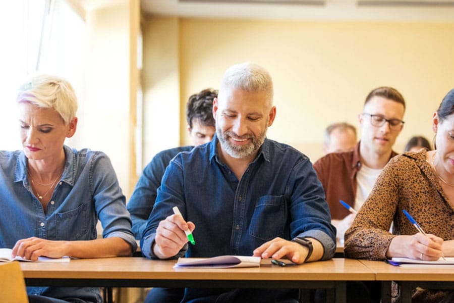 Free English ESL Classes Near Roseville, Michigan